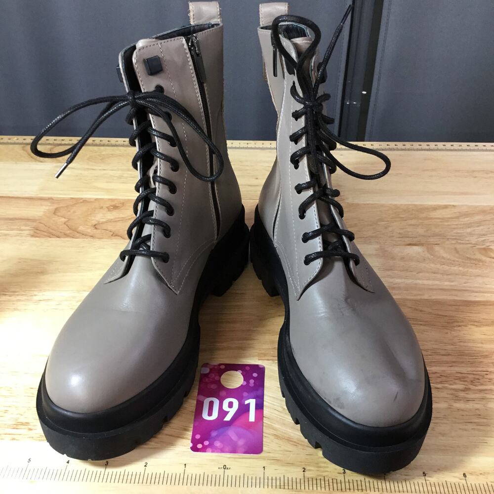 C La Canadienne Women's 7.5 Grey Italian Leather Lace-Up Side Zipper Combat Boot
